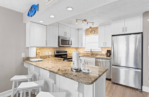 West Panama City Beach House | Sailfish 7 - Direct Beachfront! Pet Friendly! Beautiful Gulf Views - Free Golf