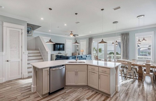Laguna Beach Estates House | "Salty Kisses" Directly Across From Beach!