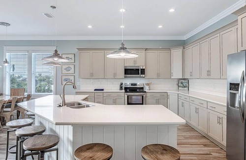 Laguna Beach Estates House | "Salty Kisses" Directly Across From Beach!