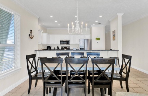 Silver Sands Beach House | Sea Dreams - Amazing Beachfront 5 Bedroom Property with Gulf Front Private Pool
