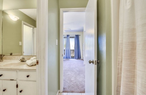 Silver Sands Beach House | Sea Esta by Book That Condo