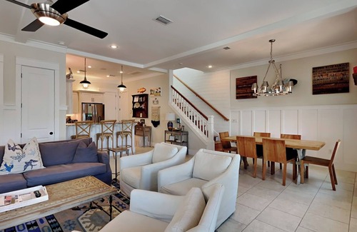 Grayton Beach House | Sea La Vie In Grayton Beach | Lavish 30A Beach Home with 4 bikes included