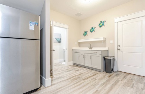 Laguna Beach Estates House | "Sea Salt" Beachfront Home w/Private Heated Pool