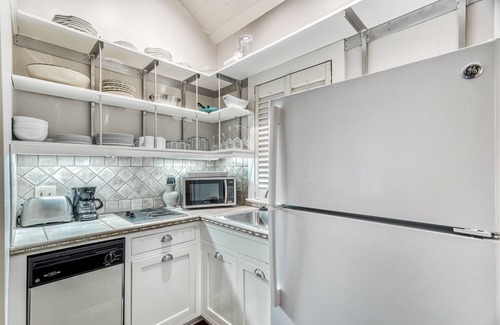 West Panama City Beach Apartment | Sea View Carriage House - Close to Beach/Coquina Pool/Main Street! Free Bikes, Fitness & Tennis!