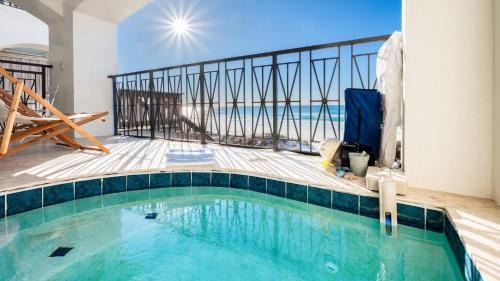 Frangista Beach House | Seabird by AvantStay Beachfront Home w Plunge Pool Amazing Views