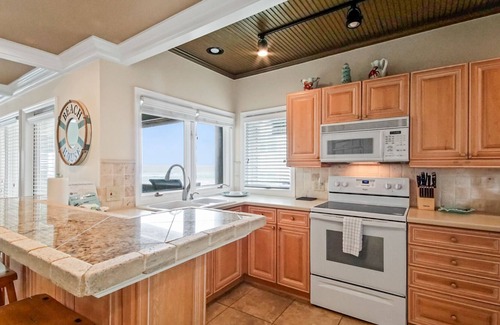 Crystal Beach House | Sealoft 204 | Beachfront With Three Balconies
