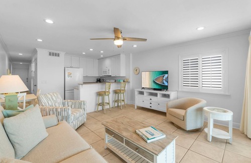 Seacrest Condo | Seamist #5 Gulf Front Condo - Gulf Front, Bikes, & Balcony Views!