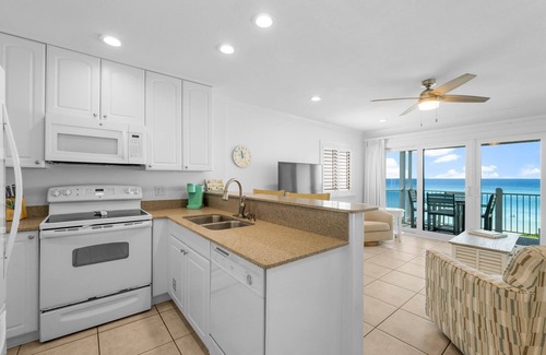Seacrest Condo | Seamist #5 Gulf Front Condo - Gulf Front, Bikes, & Balcony Views!