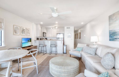 Seacrest Condo | Seamist #8 Gulf Front Condo - Gulf Front, Bikes, & Balcony Views!