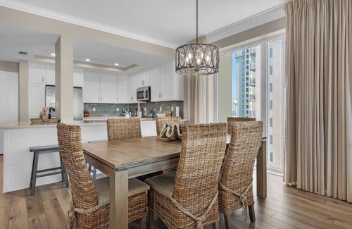 Navarre Beach Condo | Sit Back and Relax | 🌊 3BR Condo with Gulf Views, Resort Pool, and Balcony