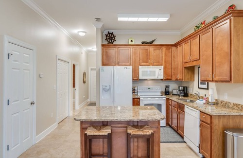 Seagrove Beach Condo | So Close to Paradise - Sleep 7- Steps to Beach!