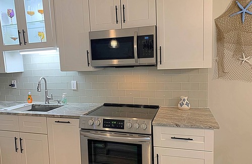 Mary Esther Condo | Soundside 2 Bdr Condo *Pool & dock