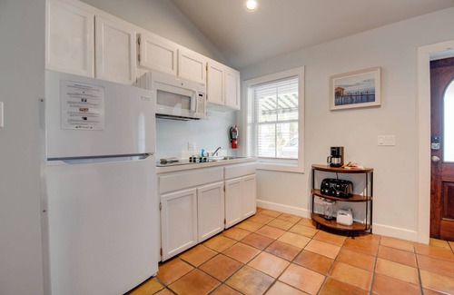 Uptown - Upper Duval House | Southernmost Sanctuary | Vibrant Oasis Near Duval! Perfect for Groups!