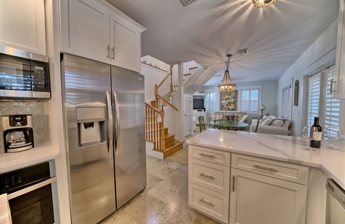 Rosemary Beach House | Southside of 30A, Gated beachfront pool sleeps 7 , 2 min walk to Rosemary, NEW !