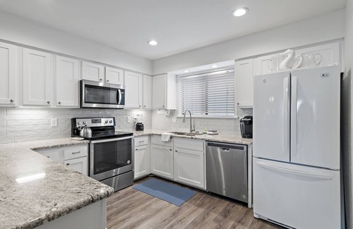 Santa Rosa Beach House | Spacious and Fresh in Blue Mtn Beach! Beachside of 30A. Great Off-Season Rates!