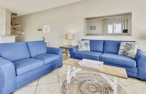 Holiday Isle Condo | SPC 9206- Gorgeous 1 BR - sleeps 6 by RedAwning