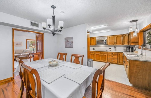 Milton House | Spencer Field
