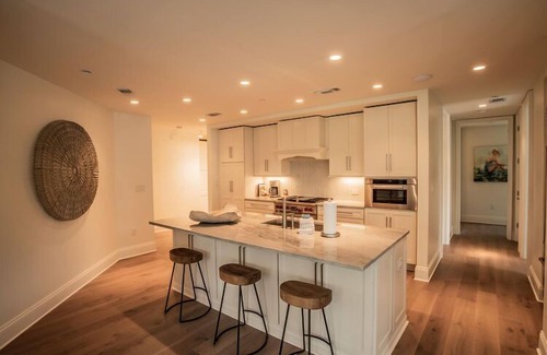 Rosemary Beach Condo | Square living, coastal style at On The Square/Luxe Condo Overlooks Rosemary Town Square/4 Bikes