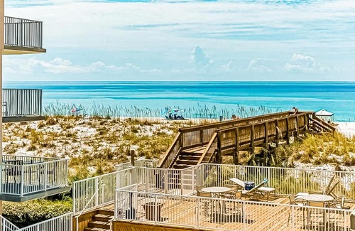 Pensacola Beach Hotel | Starboard Village 312