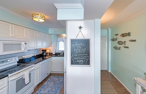 Biltmore Beach Condo | ~Stunning 4th Floor Beachfront 2B/2B Regency Condo W/FREE Beach Chairs/Umbrella~