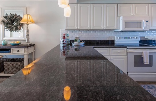 Biltmore Beach Condo | ~Stunning 4th Floor Beachfront 2B/2B Regency Condo W/FREE Beach Chairs/Umbrella~