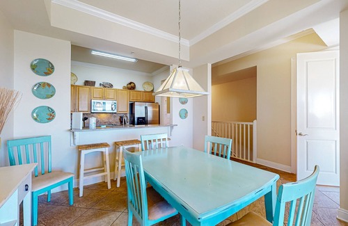 Santa Rosa Beach House | Stylish townhouse condo near the beach w/full kitchen, WiFi, and shared pool