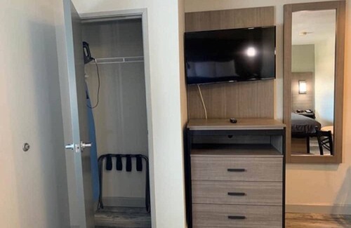 Bay VIew Addition Hotel | Suburban Extended Stay Hotel near Panama City Beach
