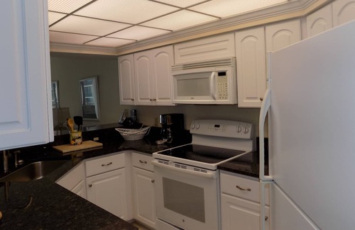 Biltmore Beach Condo | Sun, Fun, White Sand Beaches and Ocean Breezes! Do it all at The Summerhouse!