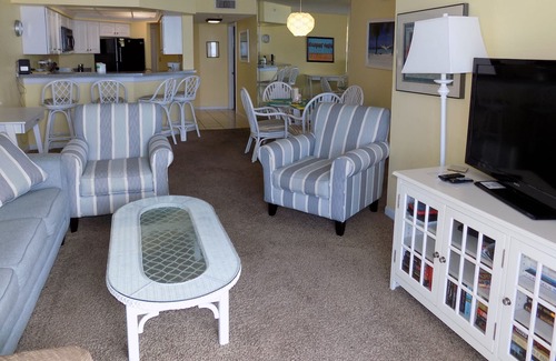 Biltmore Beach Condo | Sun, Fun, White Sand Beaches and Ocean Breezes! Do it all at The Summerhouse!