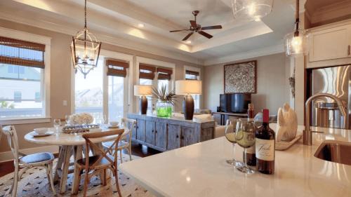 Panama City Beach House | Sun Sand For 6 by AvantStay Prominence Pet-Friendly Pool