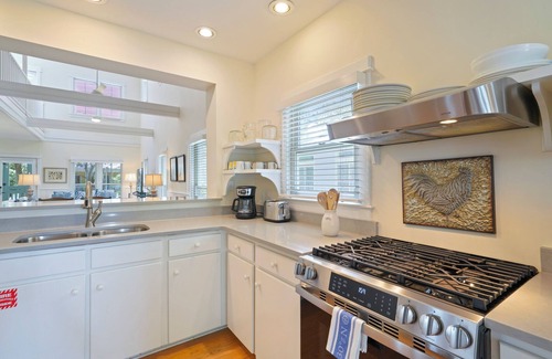 Seaside House | Sundeck, Four Porches, & 4 Minute Walk to Beach in Seaside, 2 Adult Bikes!