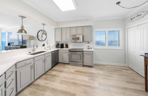 Bel Air Condo | THE BIG EASY! Grand Surf Club HUGE 1900 Sq ft.