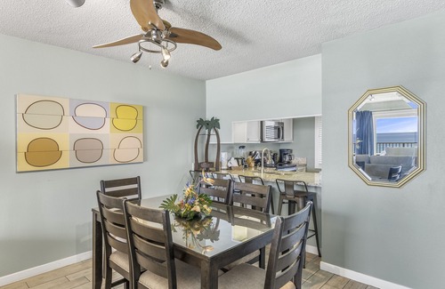 Holiday Isle Condo | The Islander 501 - Complimentary Beach Service - Heated Pool