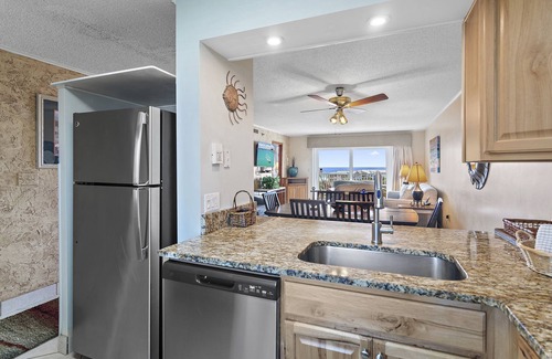 Holiday Isle Condo | The Islander 613 - Winter Months Available - Heated Pool - Washer & Dryer