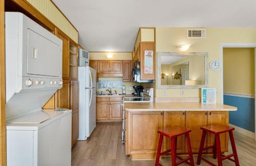 Panama City Beach Apartment | The Summit 1116