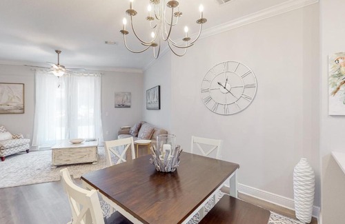 Navarre House | The Turtle Shell