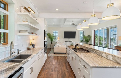 Gulfview Heights House | Three Palms at Betty|Easy Beach Access|Private Pool & Golf Cart