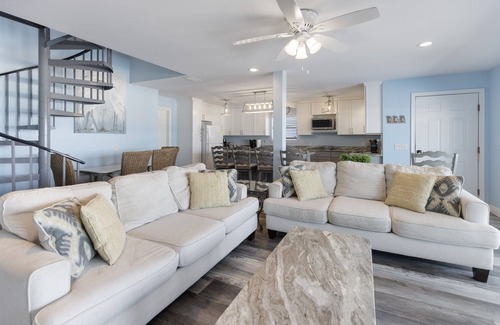 Crescent Beach House | Top Rated Home | 5 Star Reviews | Siloam Waters | 4 Bedroom Gulf-Front