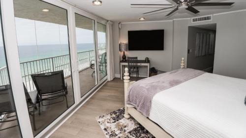 Gulf Lagoon Beach Apartment | Total Remodel - 3BR-3BA Corner Beachfront - Winter Snowbirds Welcome!