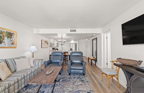 Sunnyside Condo | Totally Remodeled C3 building, 2 bdr. 2bth. Amazing gulf front
