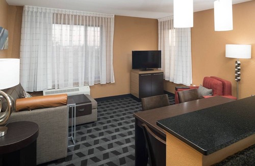 Panama City Hotel | TownePlace Suites by Marriott Panama City