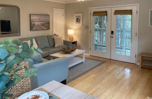 Santa Rosa Beach House | Twin Palms Cottage in Blue Mountain Beach