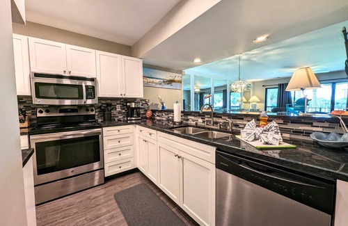 Panama City Beach Condo | Updated 3/3 Edgewater Villa, Guaranteed Clean!