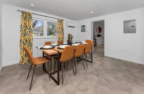 Gainesville House | 130 m² House ∙ 4 bedrooms ∙ 11 guests