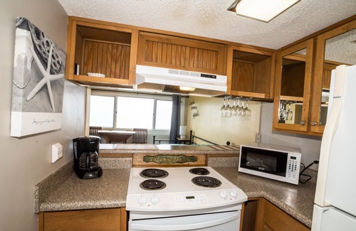 Sunnyside House | Views for miles Pinnacle Port Heated pool Great Rates for October/November