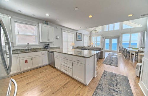 Fort Bay Condo | Villa Rosemary - Shared Pool & Tennis, Sleeps 18!