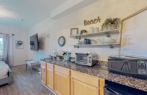 Seacrest Beach Apartment | Village of South Walton studio with pool, hot tub, & grills - walk to beach