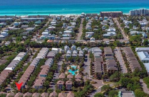 Villages of Crystal Beach House | Village Retreat
