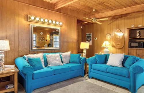Laguna Beach Estates House | Vintage Waves