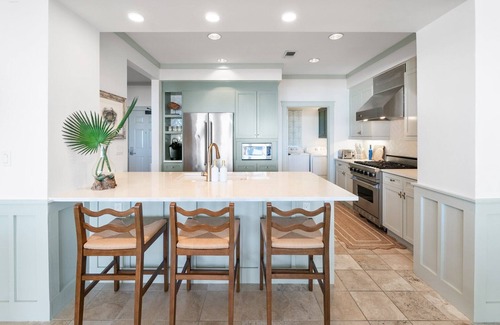 WaterSound Beach Condo | "Vitamin Sea" | Beachfront | 4 Bikes Included
